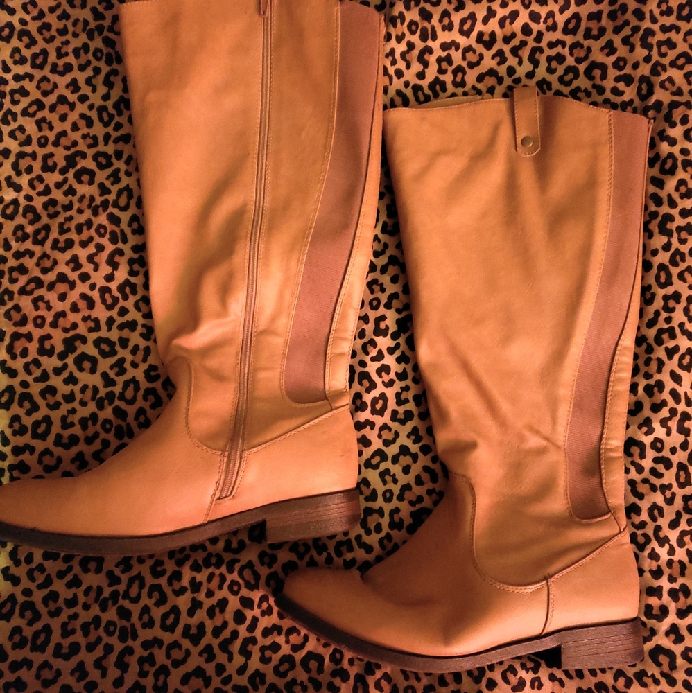 Torrid Camel Knee Boots Size 10